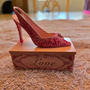 Walk for the Cure Collection - Love shoe